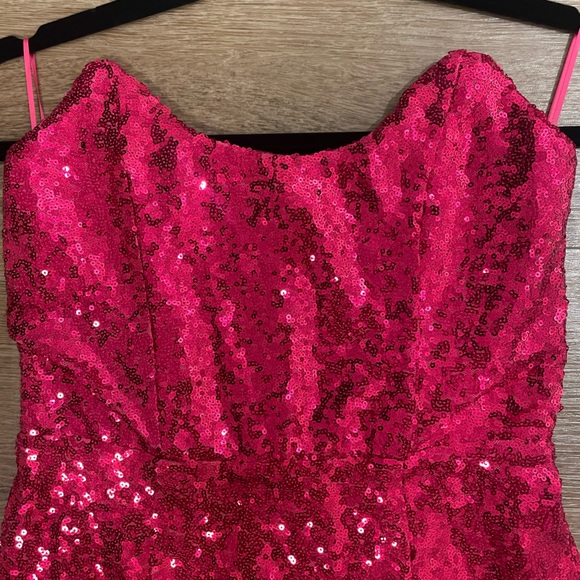 SUPERDOWN Stevie Sweetheart Mini Dress in Pink Sequin Small - Picture 8 of 8